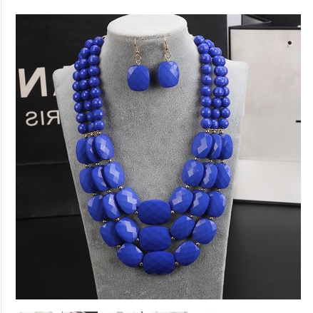 Ensemble de bijoux en perles africaines