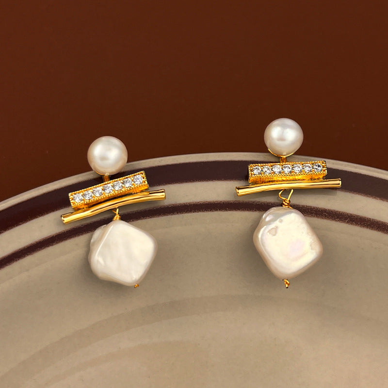 Clous d'oreilles en perles baroques naturelles
