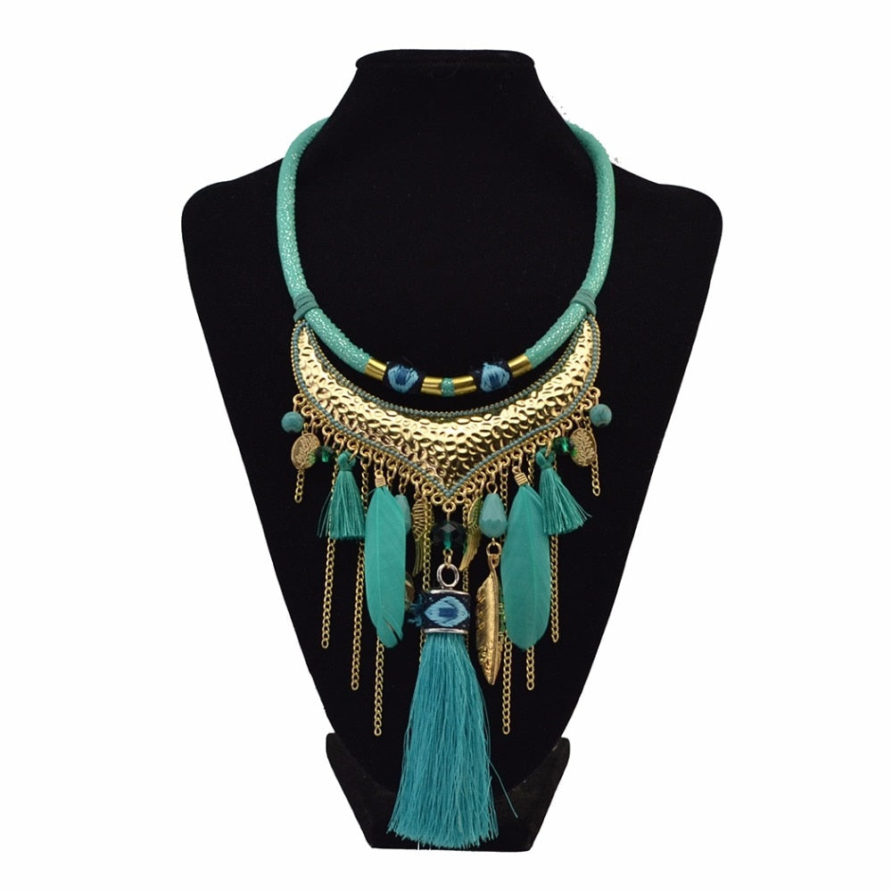 Collier de plumes bohème