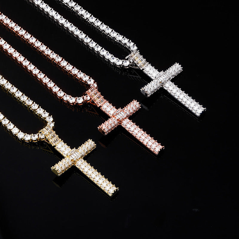 Collier pendentif croix