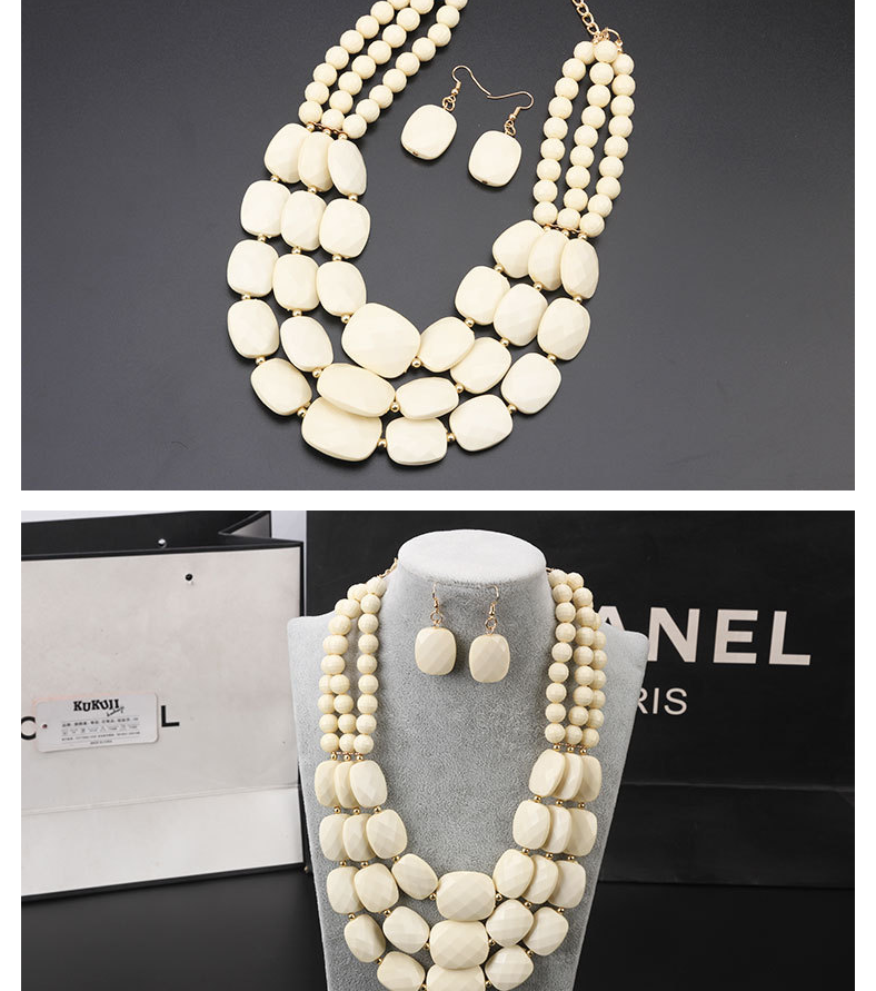 Ensemble de bijoux en perles africaines