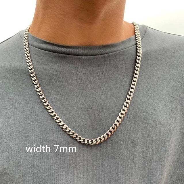 Collier chaîne cubaine élégant et couleur or