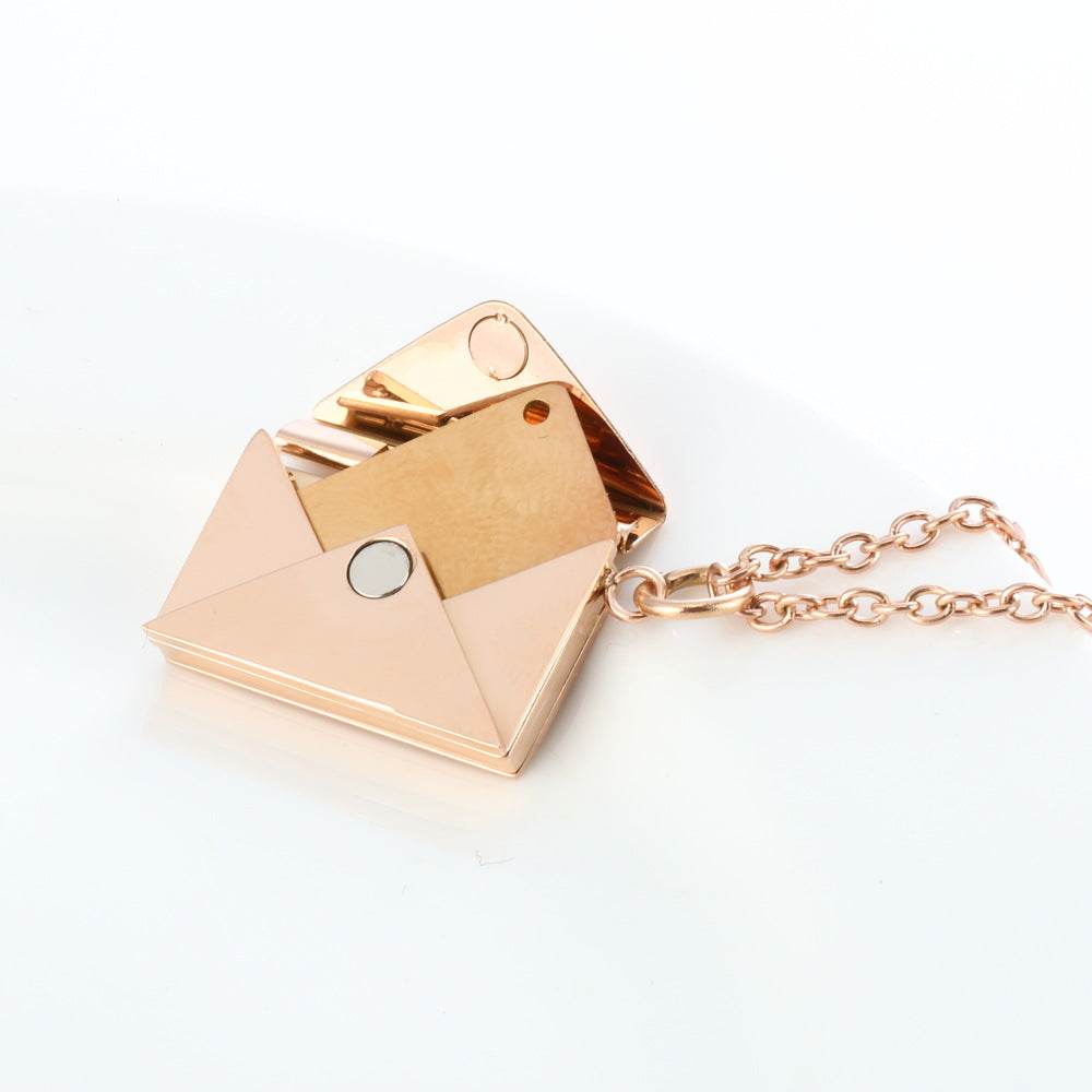 Bijoux collier unisexe enveloppe coeur
