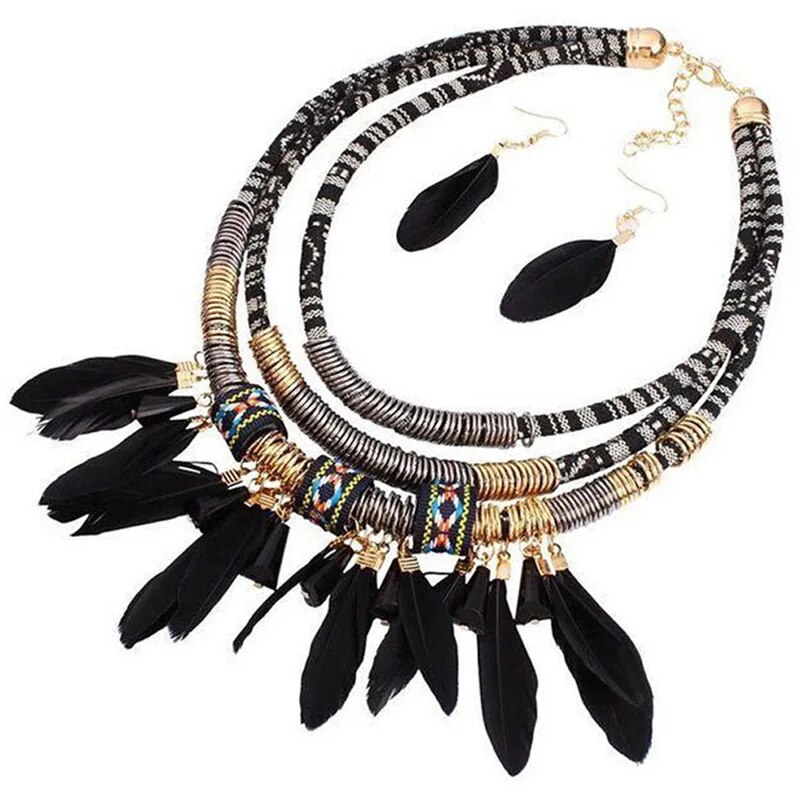 Ensemble collier ras du cou et boucles d'oreilles en plumes ethniques vintage faites à la main