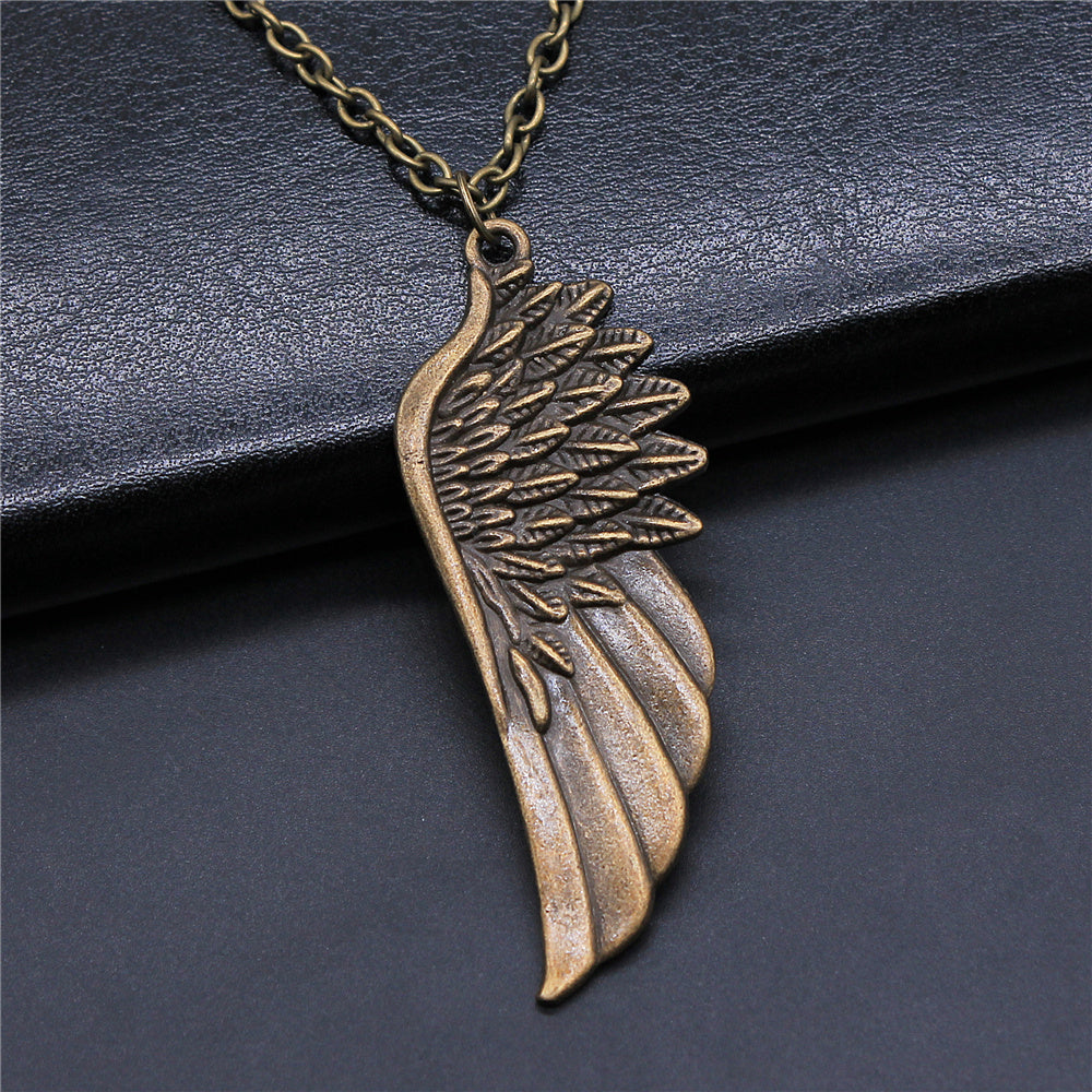 Chaîne et pendentif unisexe en plumes d'ailes d'oiseaux