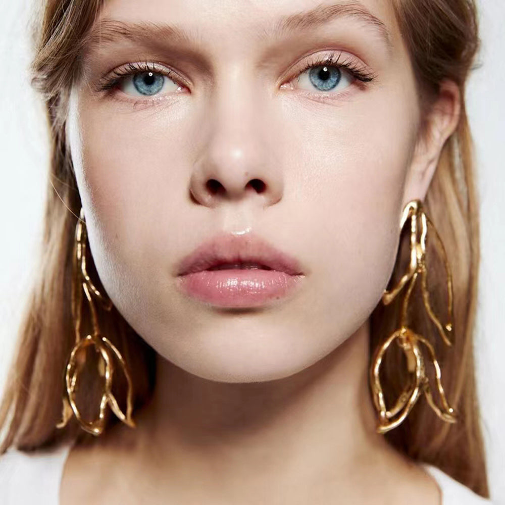Geometric Flower Dangle Earrings