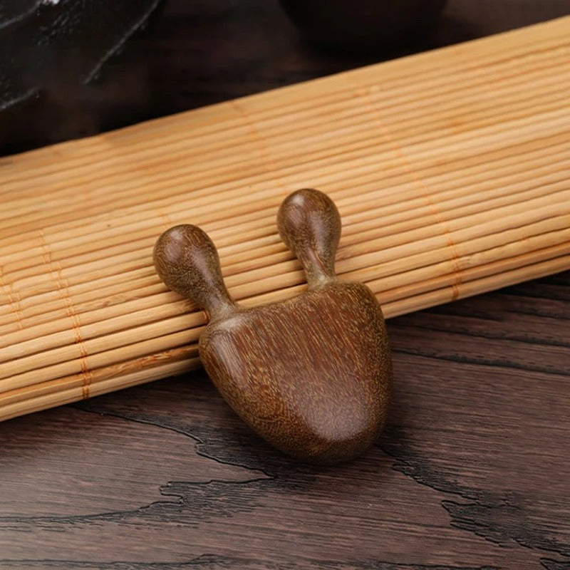 Sandalwood Eye & Face Massager – Natural Gua Sha Tool