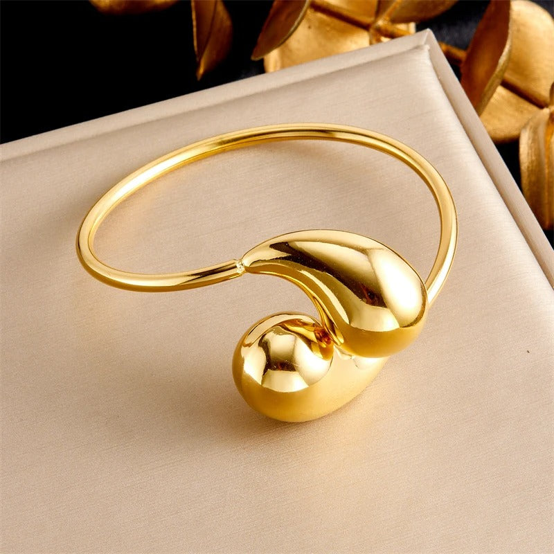 Golden Droplet Jewelry Set