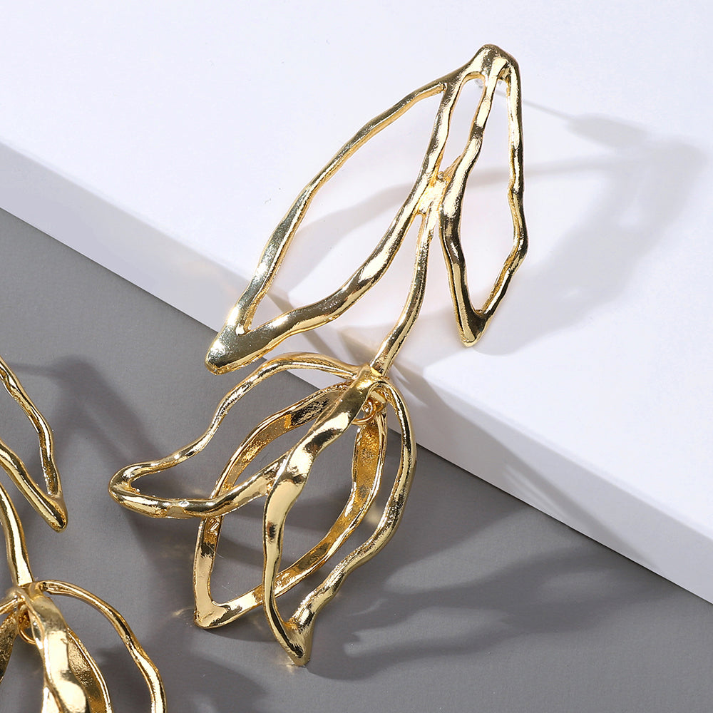 Geometric Flower Dangle Earrings