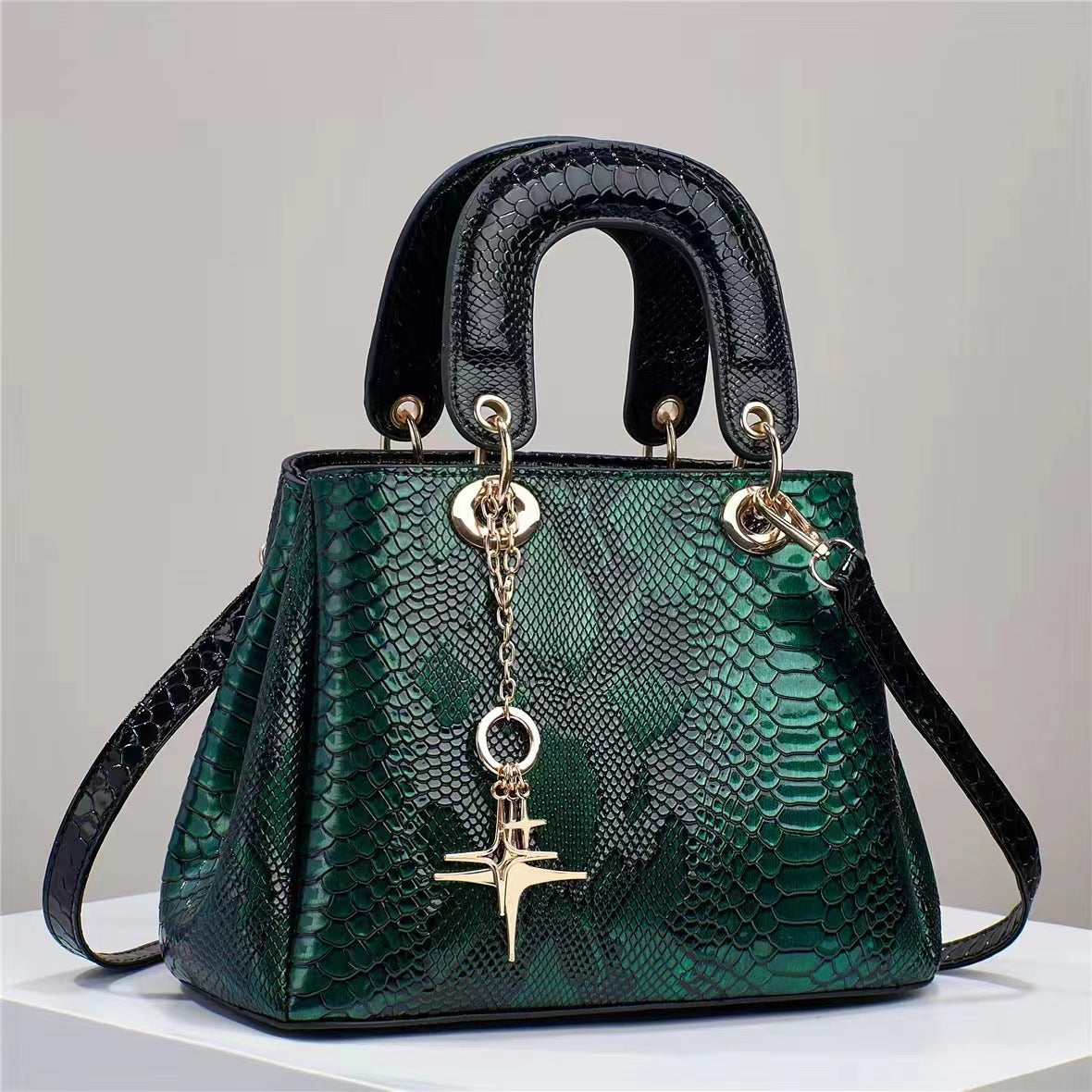 Crocodile Body All-Match Fashion Shoulder Bag