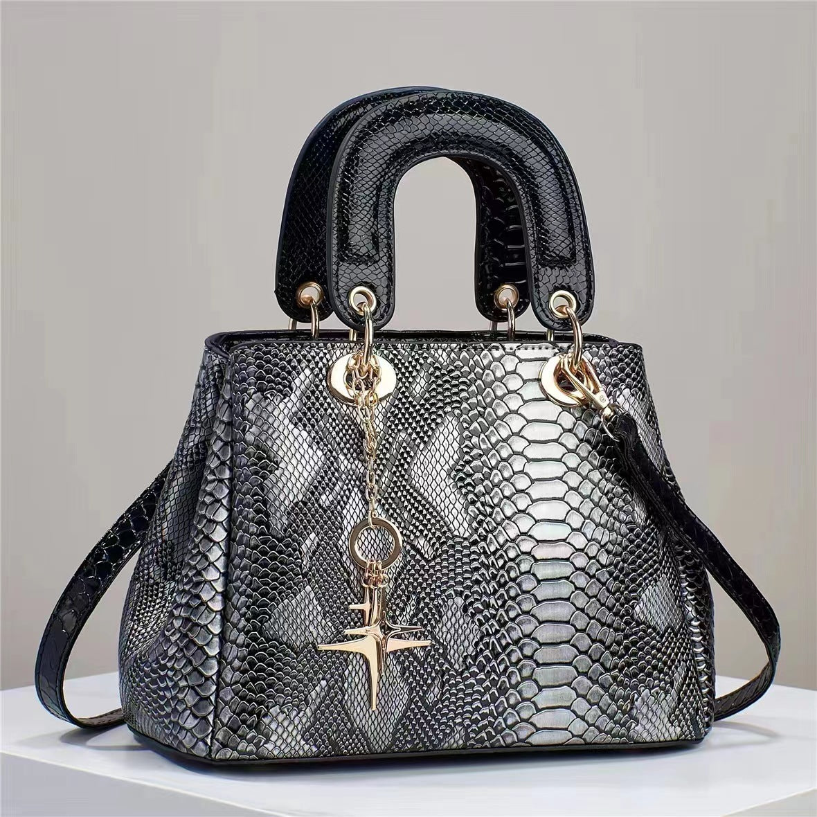 Crocodile Body All-Match Fashion Shoulder Bag