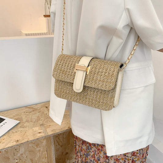Straw Chain Shoulder Bag for Women – Stylish & Simple Crossbody Bag with Latch Closure