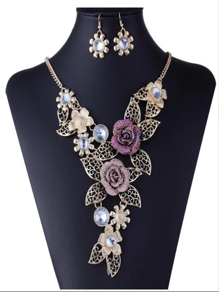 Vintage necklace alloy hollow flower-shaped