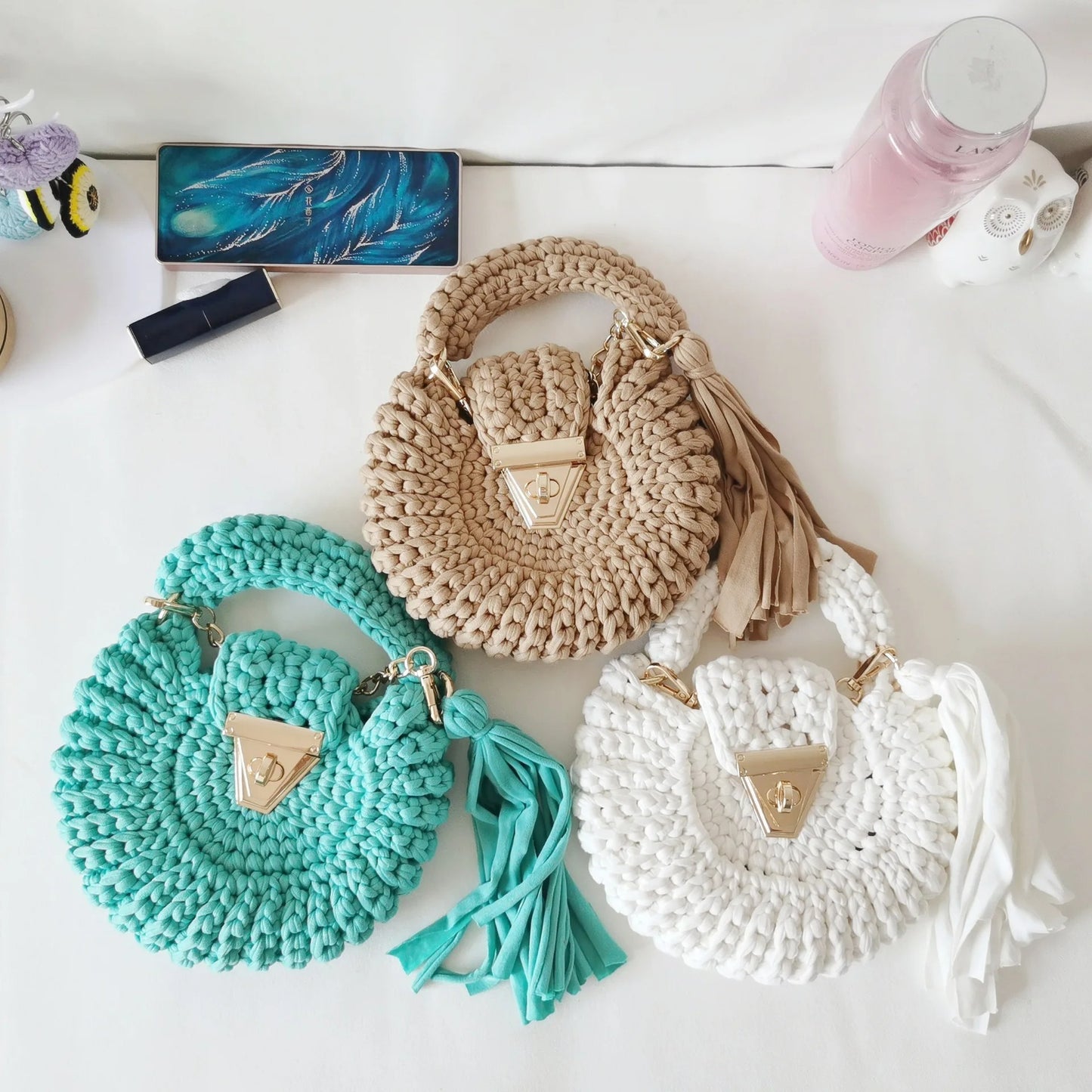 Women's Crochet Circular Tassel Shoulder Bag