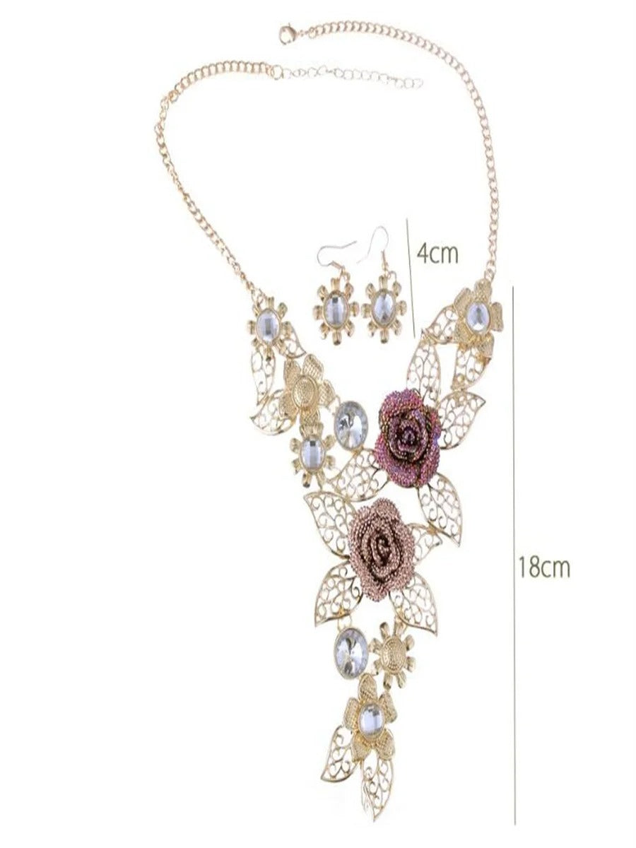 Vintage necklace alloy hollow flower-shaped